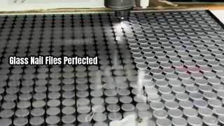 Dũa móng tay, cắt laser kính