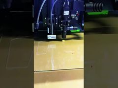 Cúp cắt laser thủy tinh xanh 3mm không đều